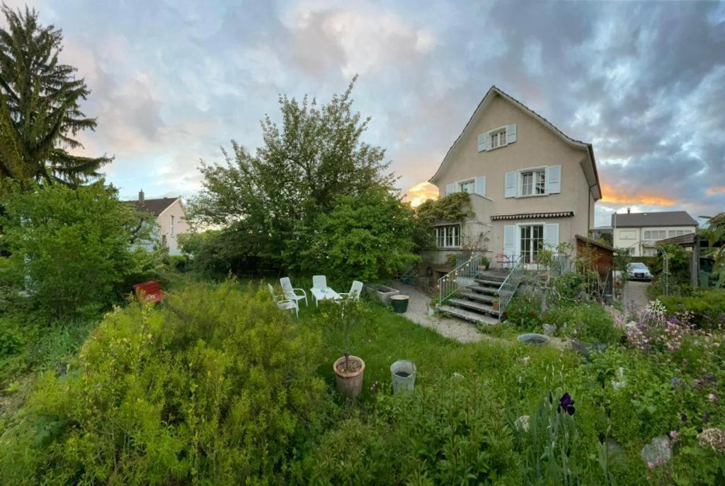 Au Jardin Bed & Breakfast Zuchwil Dış mekan fotoğraf