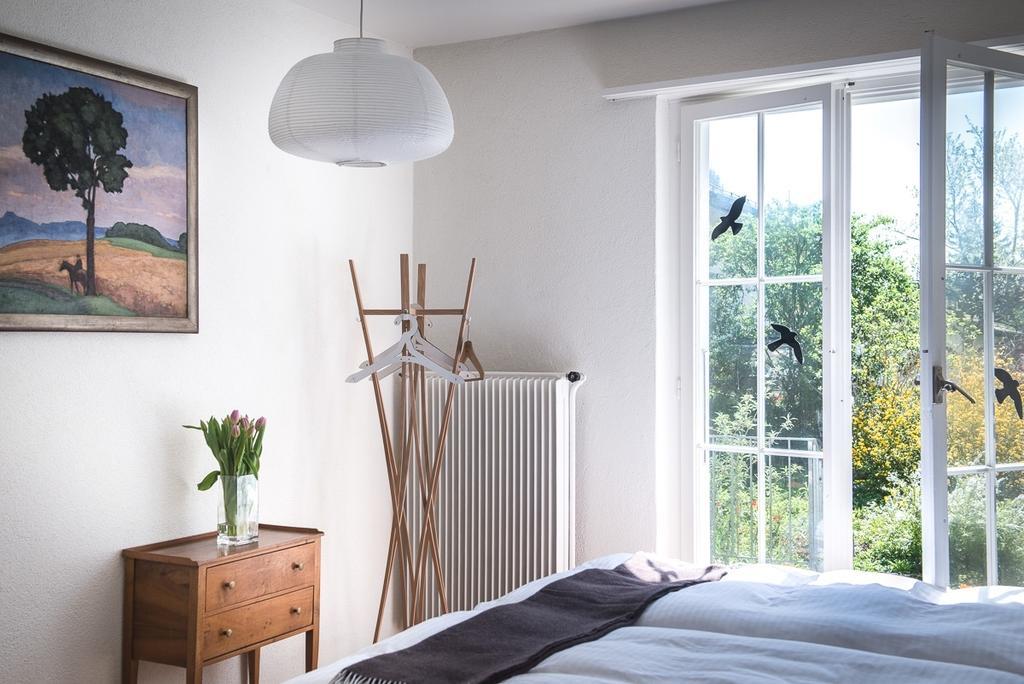 Au Jardin Bed & Breakfast Zuchwil Oda fotoğraf